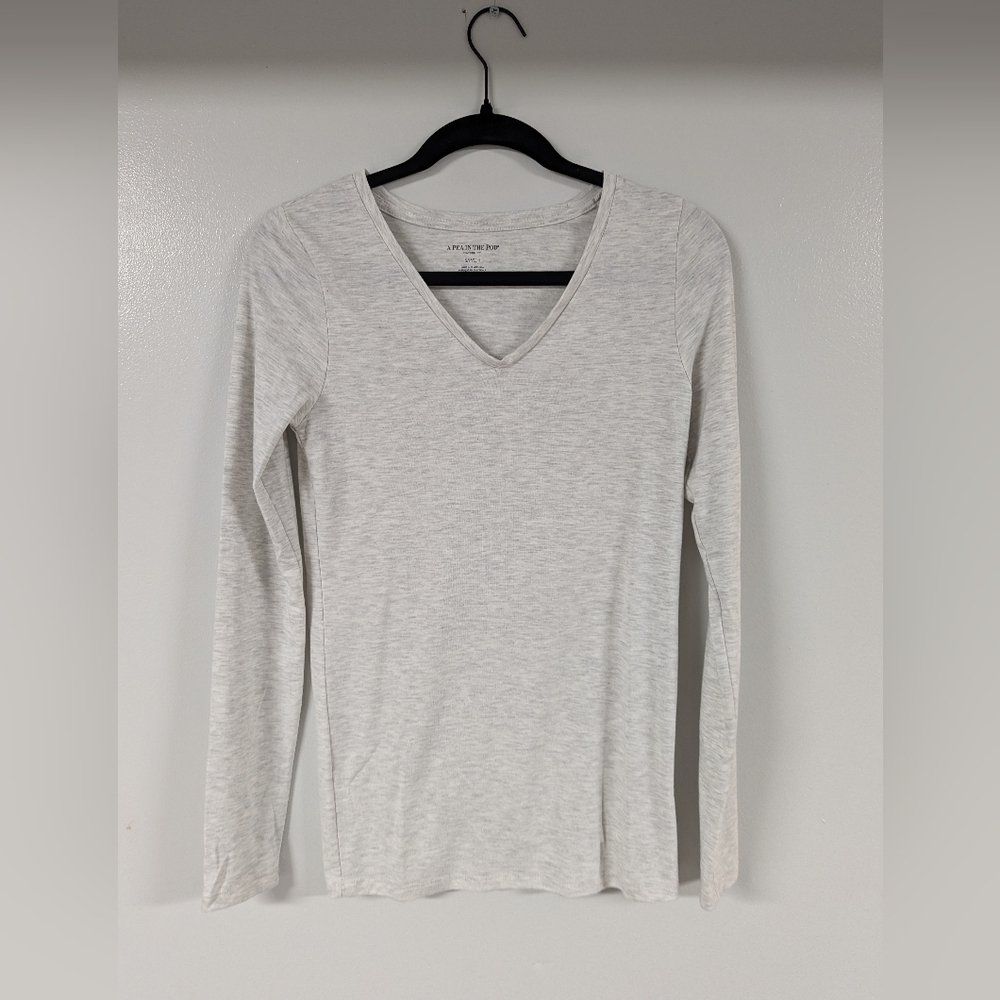 A Pea in the pod maternity long sleeve shirt